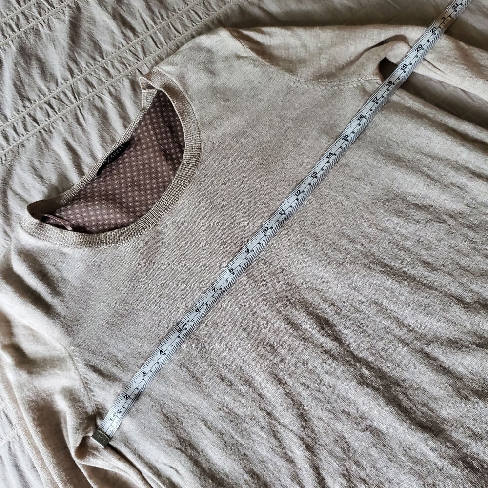 Via / Appia Split Back Sweater - Picture 8 of 12